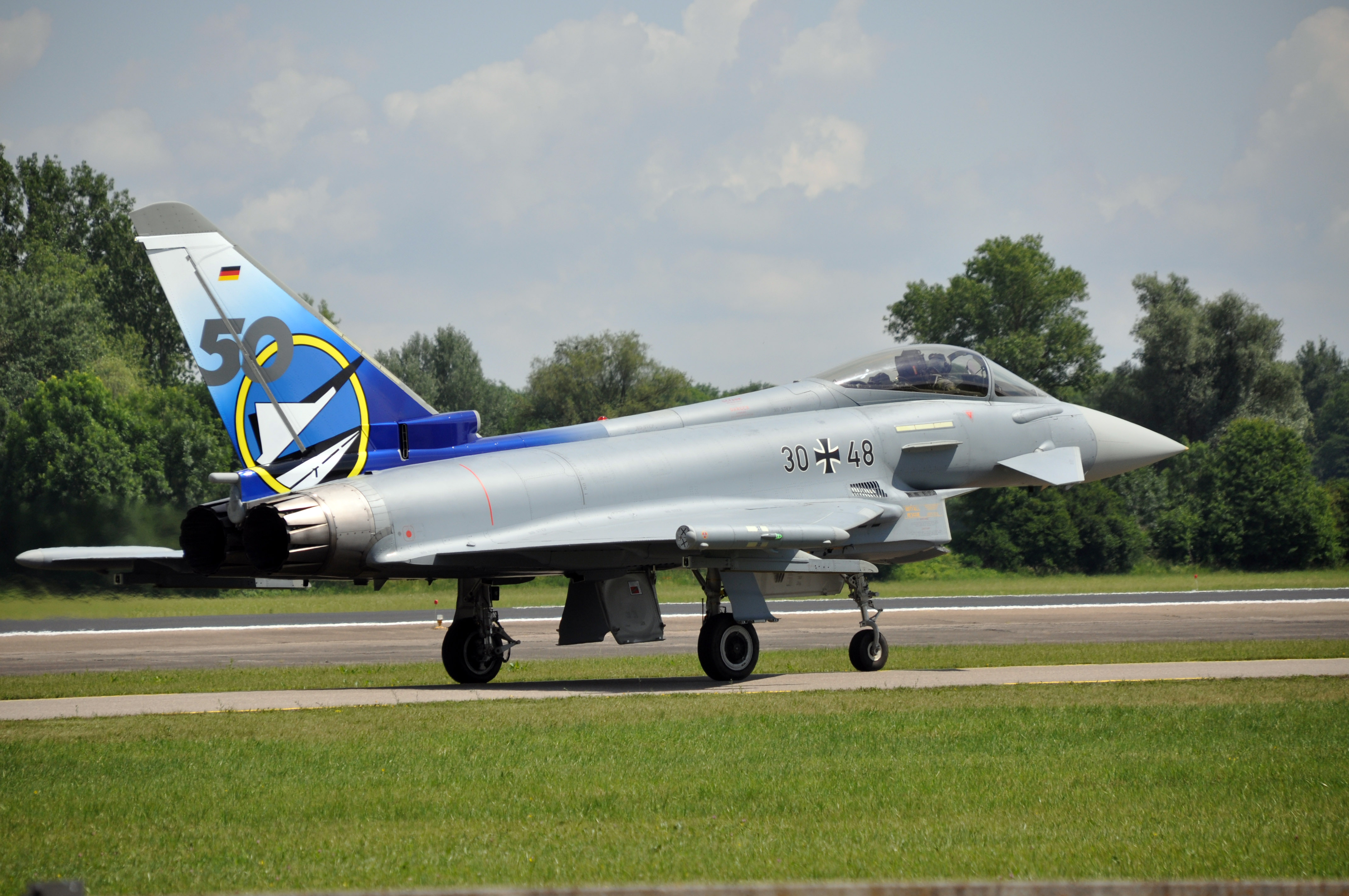 Ein Eurofighter rollt in Neuburg zum Start; Quelle: Hptm Mocka