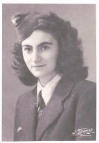 Anni Rembold 1945 in Frankreich